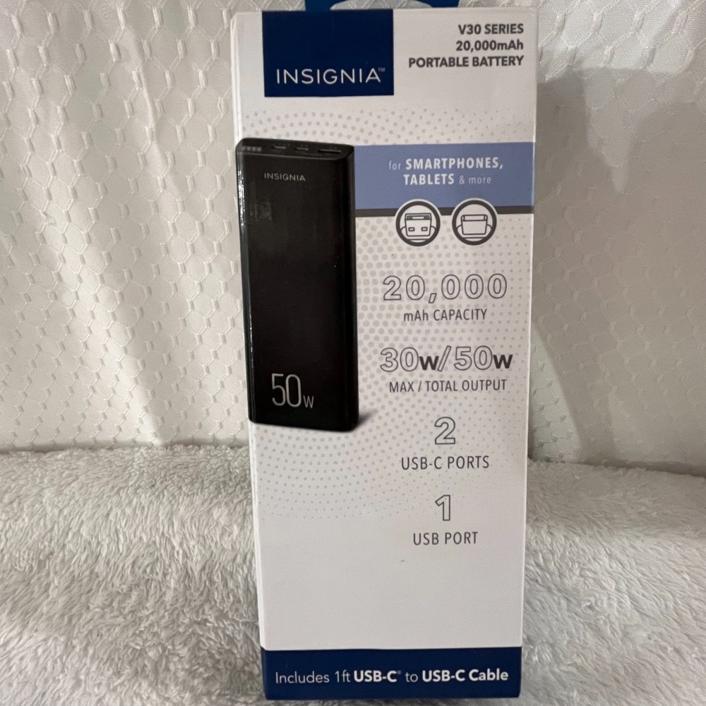 Insignia™ Black 20,000 mAh Digital Display Portable Charger Battery Power Bank